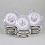 1377 8302 DINNERWARE